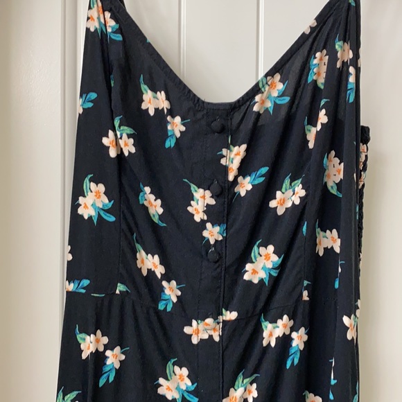 Hollister Floral Dress - Picture 2 of 3